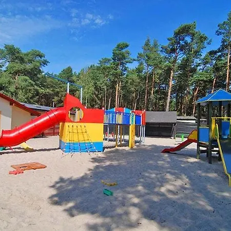 Two-story Right On The Beach, Pool